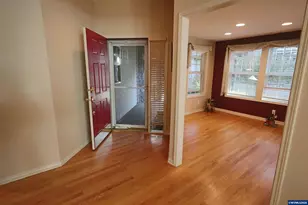 6425 Castle Lake Ct N, Keizer, OR 97303 - Photo 2