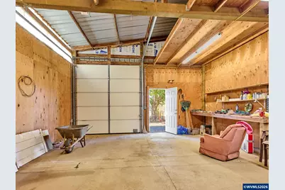 1060 Silver Falls Dr NE, Silverton, OR 97381 - Photo 14