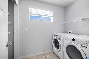 935 Windrow Av SE, Albany, OR 97322 - Photo 18