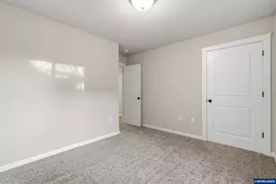 197 NW Bonanza Ave, Dallas, OR 97338 - Photo 22