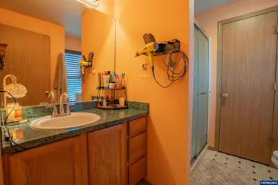 3382 NE Clearwater Dr, Albany, OR 97321 - Photo 20
