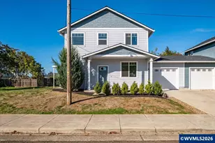60 N 8th St, Lebanon, OR 97355 - Photo 1