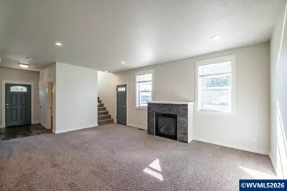 60 N 8th St, Lebanon, OR 97355 - Photo 10