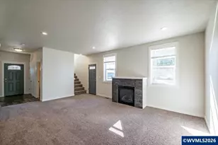 60 N 8th St, Lebanon, OR 97355 - Photo 10