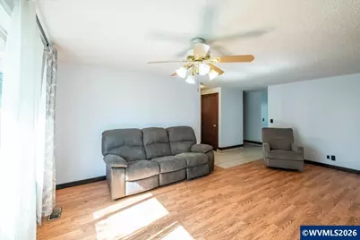 4915 Wagon Rim Ct SE, Salem, OR 97317 - Photo 4