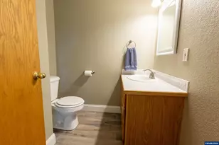 583 Canberra Dr, Philomath, OR 97330 - Photo 14