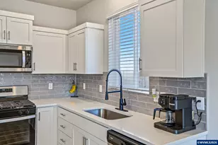 5633 Earth Pl NE, Salem, OR 97305 - Photo 16