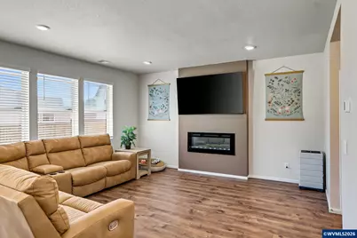 5633 Earth Pl NE, Salem, OR 97305 - Photo 10