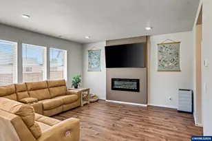 5633 Earth Pl NE, Salem, OR 97305 - Photo 10