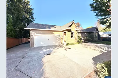 2753 NW Hayes Av, Corvallis, OR 97330 - Photo 2