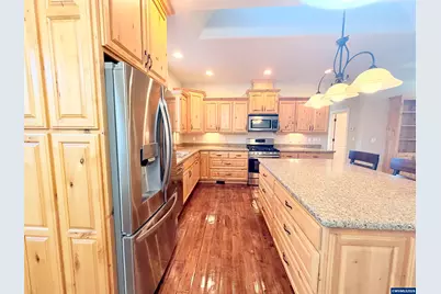 2753 NW Hayes Av, Corvallis, OR 97330 - Photo 8