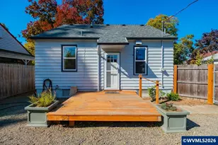 2070 19th St NE, Salem, OR 97301 - Photo 36