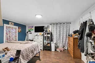 844 NE Johnson St, Myrtle Creek, OR 97457 - Photo 8