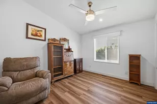 1401 W Ellendale #34 Av, Dallas, OR 97338 - Photo 24