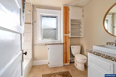 1885 4th St NE, Salem, OR 97301 - Photo 16