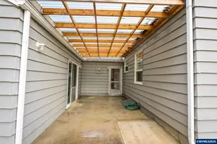 495 20th St SE, Salem, OR 97301 - Photo 38