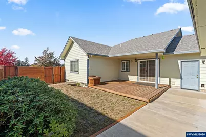 18 Village Lp, Creswell, OR 97426 - Photo 28