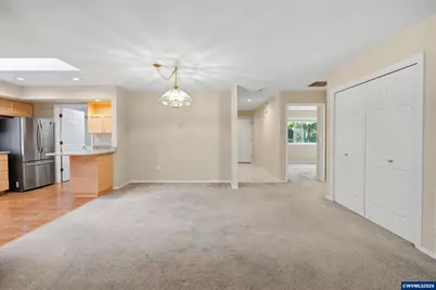 9721 SW Tualatin Rd, Tualatin, OR 97062 - Photo 10
