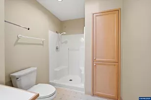 9721 SW Tualatin Rd, Tualatin, OR 97062 - Photo 24