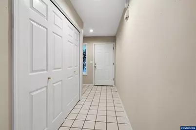 9721 SW Tualatin Rd, Tualatin, OR 97062 - Photo 6