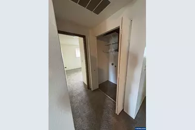 4196 47th Av NE, Salem, OR 97305 - Photo 8