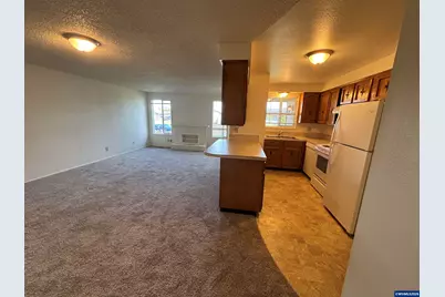 4196 47th Av NE, Salem, OR 97305 - Photo 4