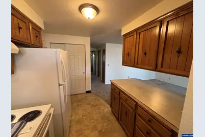4196 47th Av NE, Salem, OR 97305 - Photo 6