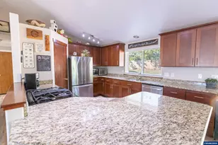 309 Tasman Pl, Philomath, OR 97370 - Photo 10