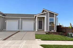 1005 Drake Ln, Woodburn, OR 97071 - Photo 1