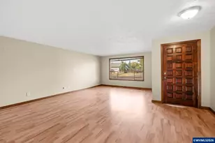 319 Marr Ct N, Monmouth, OR 97361 - Photo 6