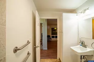 3555 Middle Grove Dr NE, Salem, OR 97305 - Photo 18