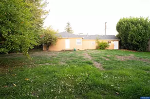 3555 Middle Grove Dr NE, Salem, OR 97305 - Photo 4