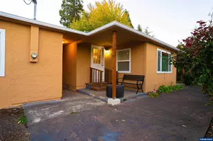 3555 Middle Grove Dr NE, Salem, OR 97305 - Photo 2