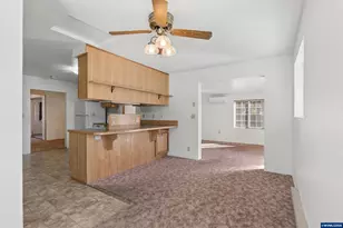 82600 Green Valley St, Creswell, OR 97426 - Photo 4