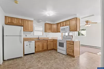 82600 Green Valley St, Creswell, OR 97426 - Photo 2