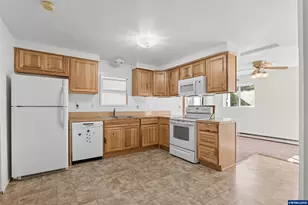 82600 Green Valley St, Creswell, OR 97426 - Photo 2