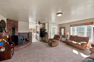 45979 Whiskey Butte Dr, Sweet Home, OR 97386 - Photo 6