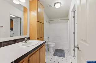 1271 SW Phyllis Dr, McMinnville, OR 97128 - Photo 20