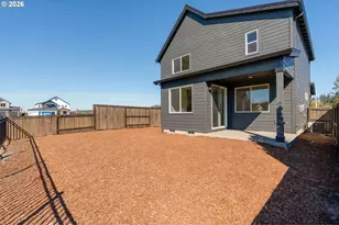 808 Magnolia Ave, Woodburn, OR 97071 - Photo 8