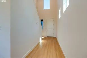 808 Magnolia Ave, Woodburn, OR 97071 - Photo 4