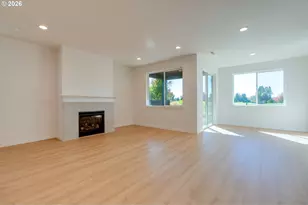 808 Magnolia Ave, Woodburn, OR 97071 - Photo 6