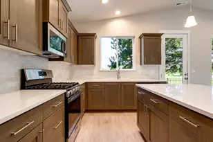 3244 Nightingale Dr, Woodburn, OR 97071 - Photo 10