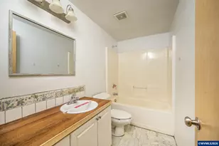 408 W Bishop Way, Brownsville, OR 97327 - Photo 18
