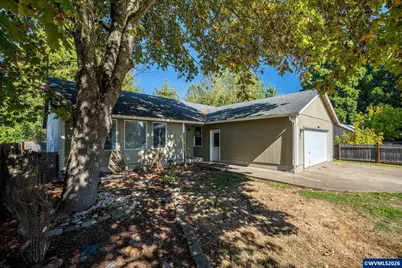 408 W Bishiop Wy, Brownsville, OR 97327 - Photo 1