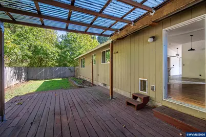 408 W Bishiop Wy, Brownsville, OR 97327 - Photo 28