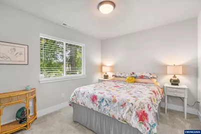 12076 SE Harold St, Portland, OR 97226 - Photo 16