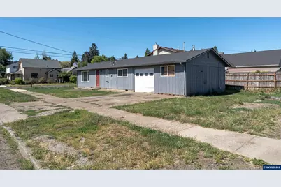 544 SW 1st St St, Sheridan, OR 97378 - Photo 4