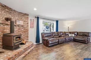 740 W Maple St, Lebanon, OR 97355 - Photo 8