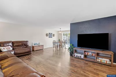 740 W Maple St, Lebanon, OR 97355 - Photo 6