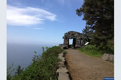 Ne Washington St, Yachats, OR 97498 - Photo 26
